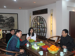 省輕工業(yè)聯(lián)合會王學鼎會長考察我廠